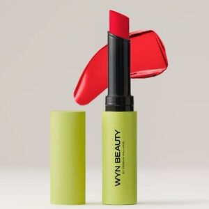 Wyn Beauty Say Everything Max Intensity Featherweight Lipstick Spark Red - NIB